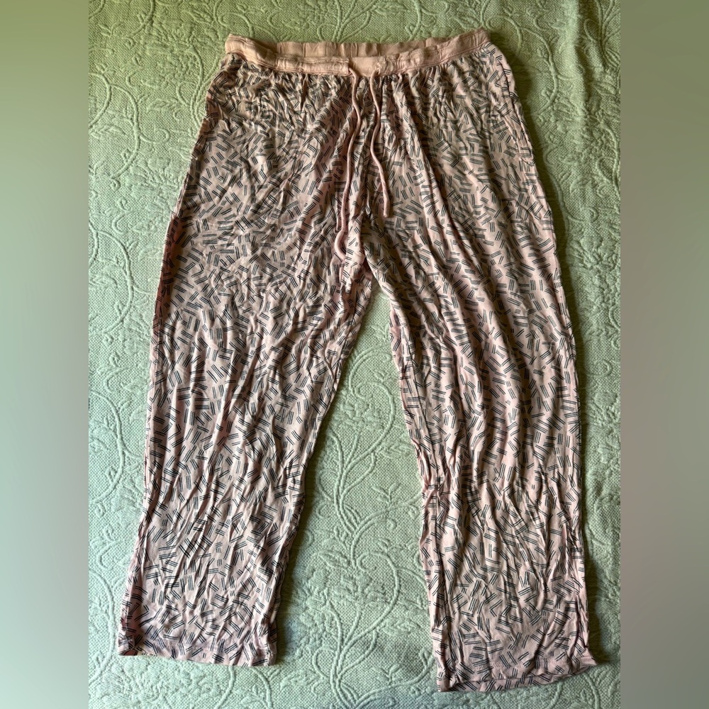 Lightweight DKNY Lounge Pants (Women’s M)